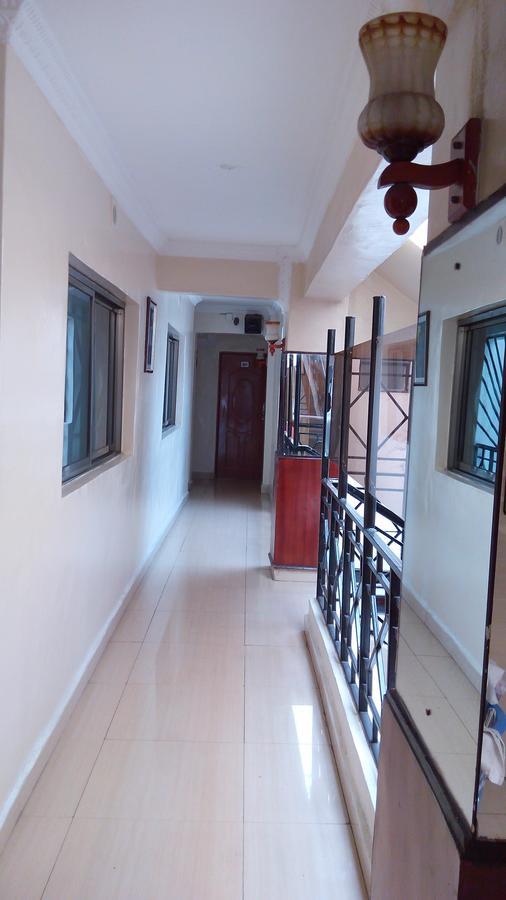Royal Palm Hotel And Suites Nakuru Exteriör bild